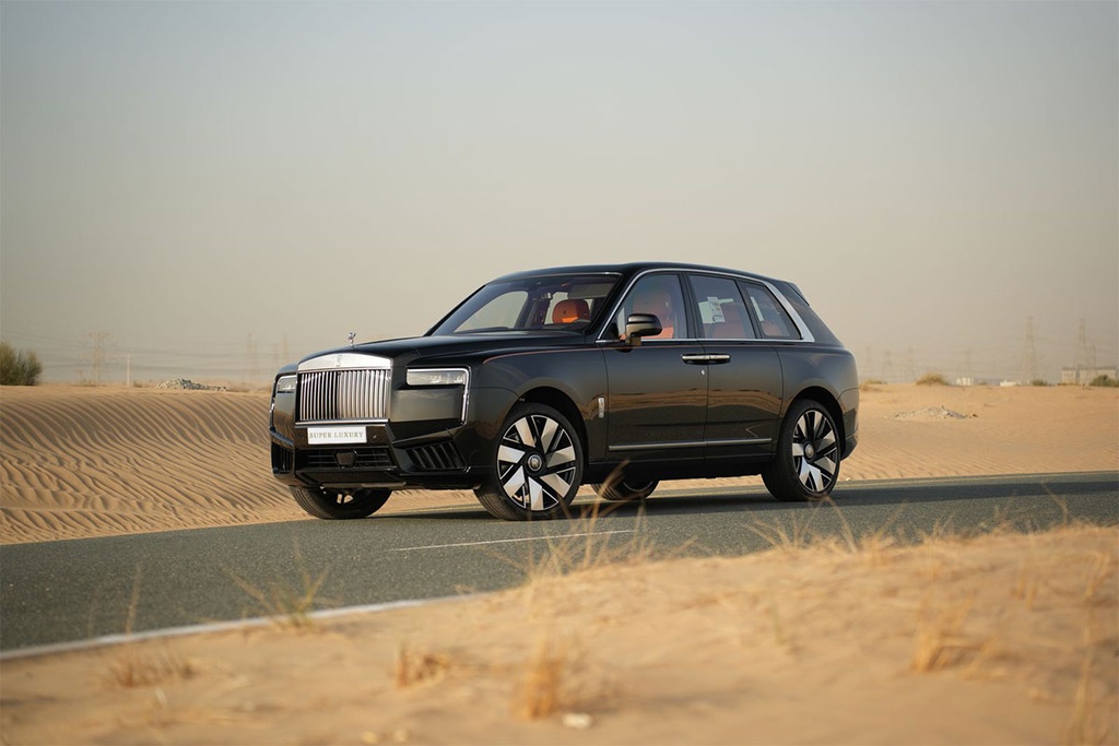 Rolls Royce Cullinan 2025 model, black